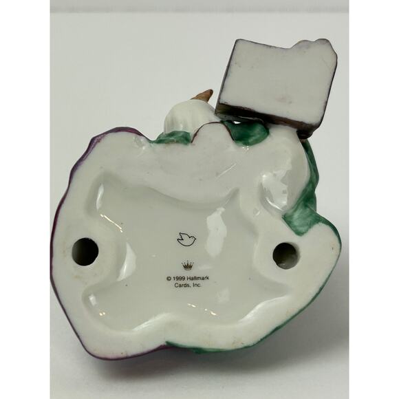 Hallmark Keepsake 1999 Melchior The Magi Blessed Nativity Porcelain w Box - Picture 4 of 9